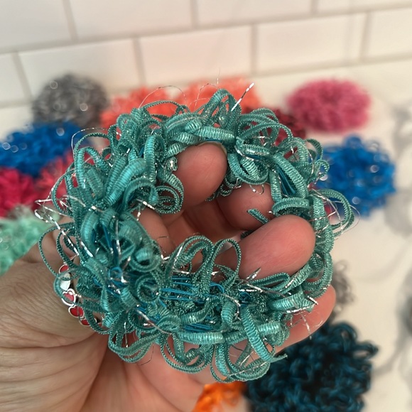 BUNDLE 24 pc HAIR TIES - Picture 2 of 14